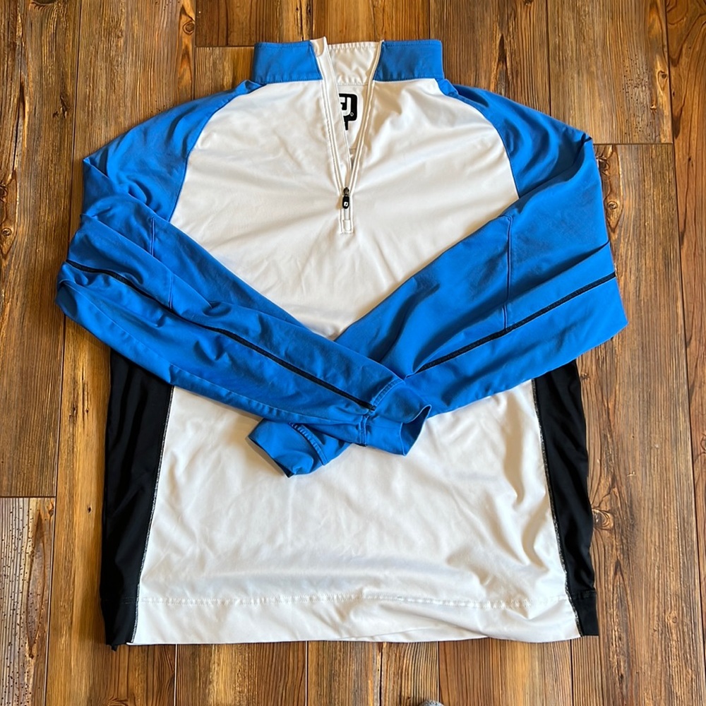 FootJoy quarter zip pullover. LG